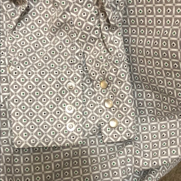 Men’s Wrangler Button up - Picture 2 of 4